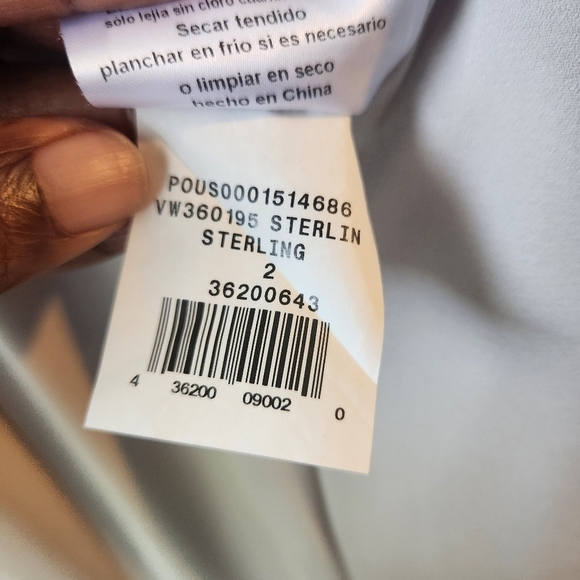 White By Vera Wang Long V Neck Crepe Gown with Open Back in Sterling Sz.2 B - Picture 4 of 9